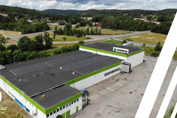 Miljöföretaget Econova har installerat solceller med Save by Solar